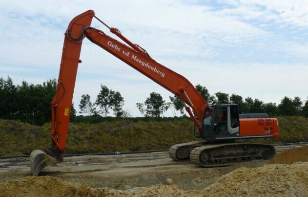 挖機(jī)加長(zhǎng)臂廠家、挖掘機(jī)加長(zhǎng)臂定做、挖掘機(jī)加長(zhǎng)臂改裝