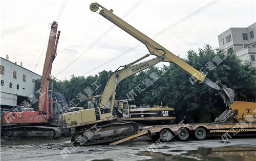 挖掘機(jī)伸縮臂 挖掘機(jī)伸縮臂