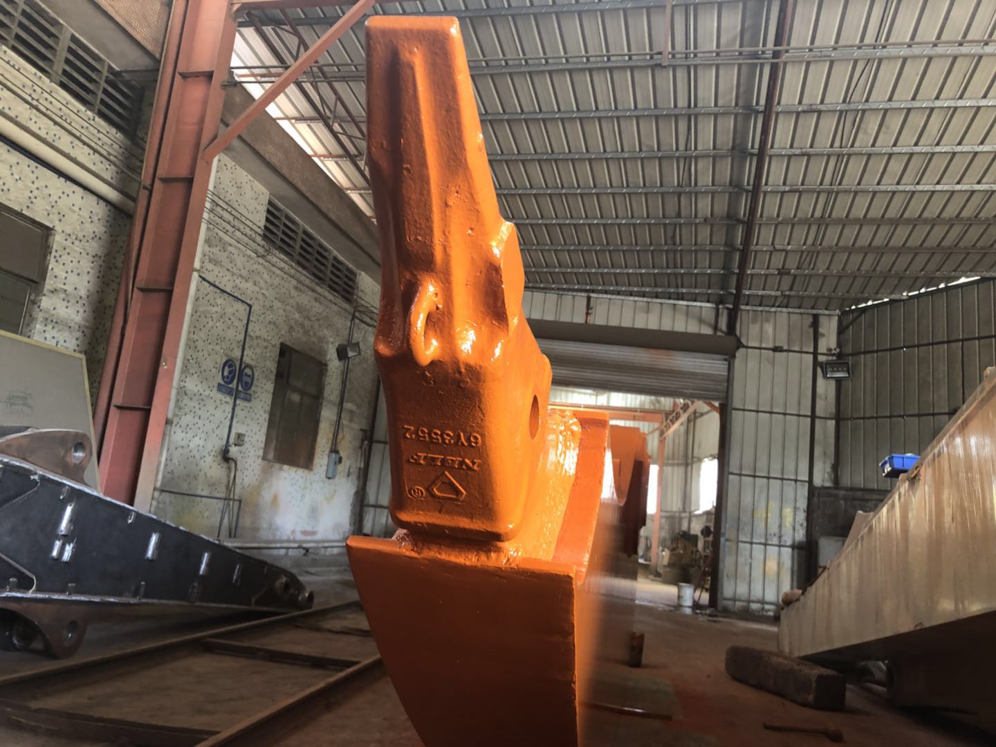 巖石臂.jpg 巖石臂.jpg